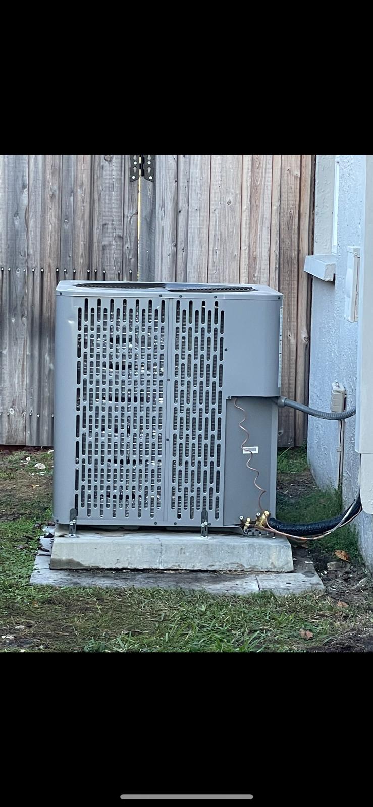 Large outdoor HVAC station